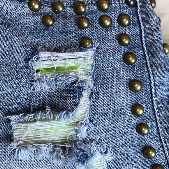 BlankNYC Distressed High Rise Studded Jean Shorts - Picture 4 of 8